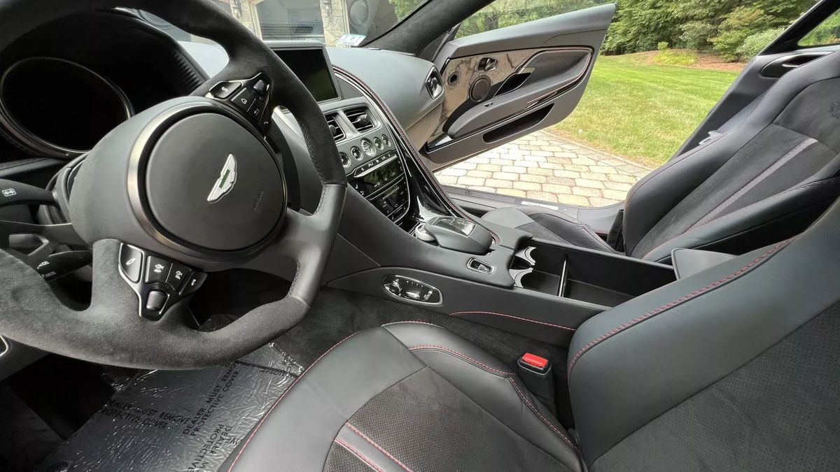 Stačilo 800 ujetých kilometrů a toto auto ztratilo na hodnotě víc než 2 miliony korun